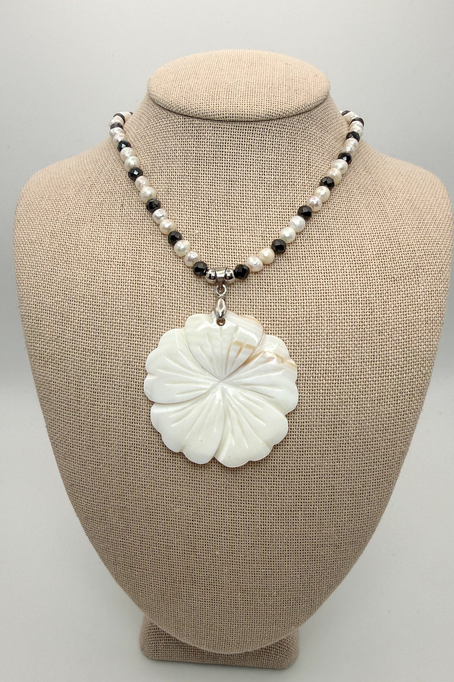 Natural Mother of Pearl Shell flower Pendant Freshwater Pearl & Natural Black Spinel Gemstone Statement Necklace
