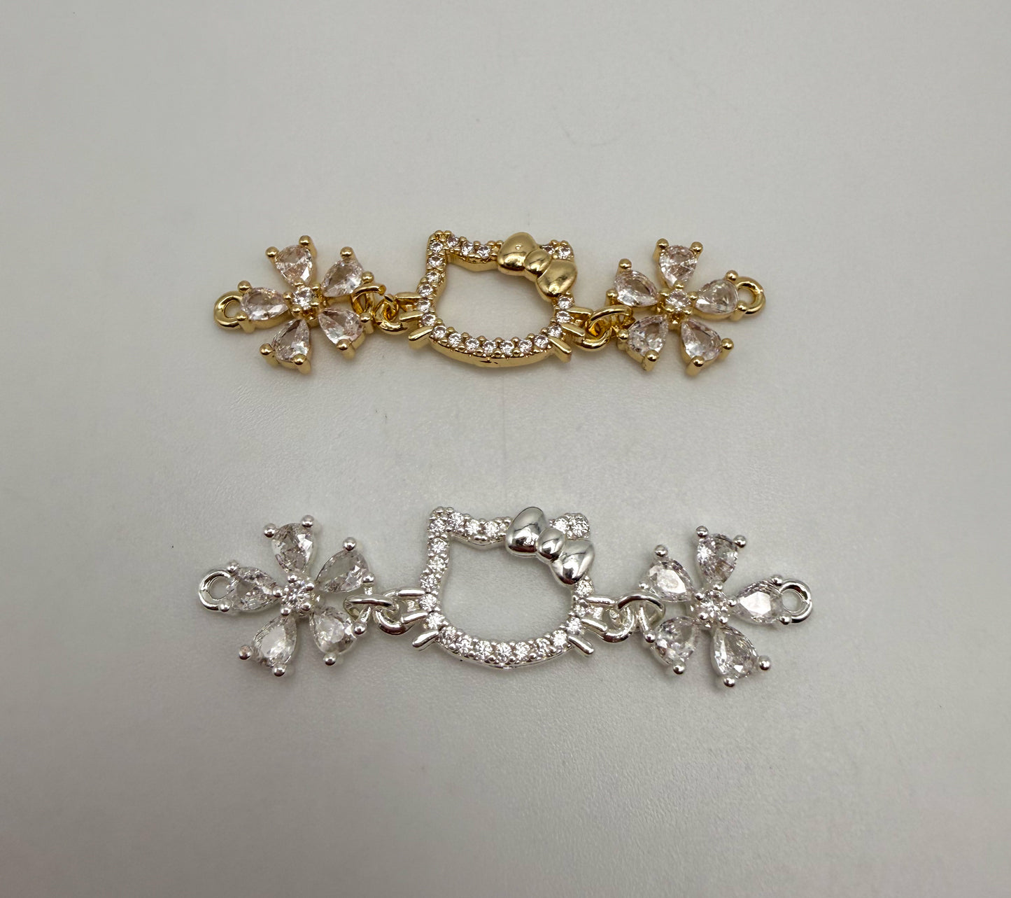 HK Kitty Head Bling Connector Charms