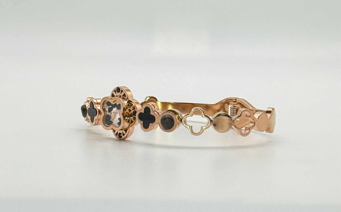 Rose Gold LV Clovers Bangle Bracelets
