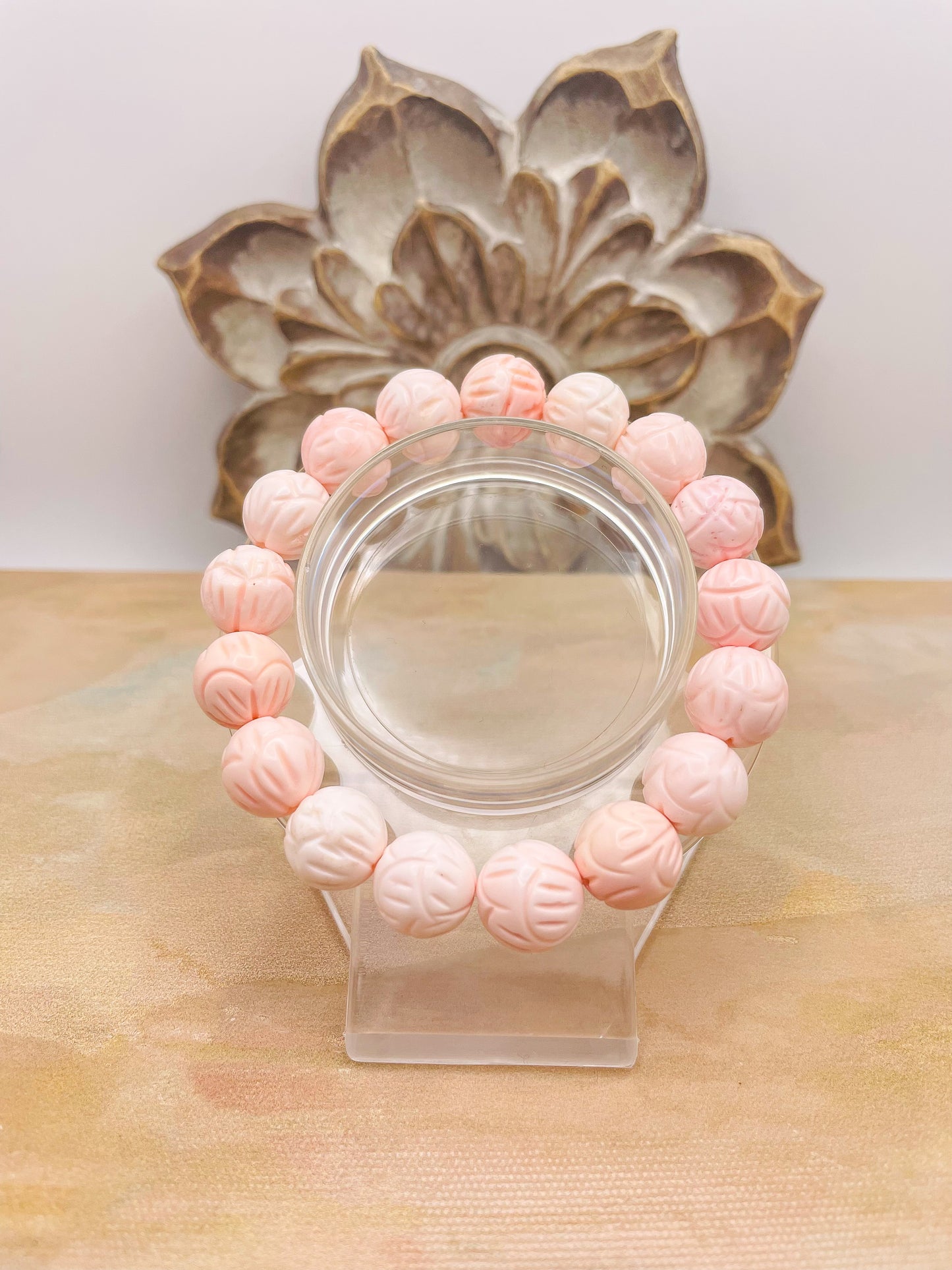 Natural Lotus Craved Pink Queen Conch Shell Beaded Stretch Bracelet w/ Certificate of Authenticity