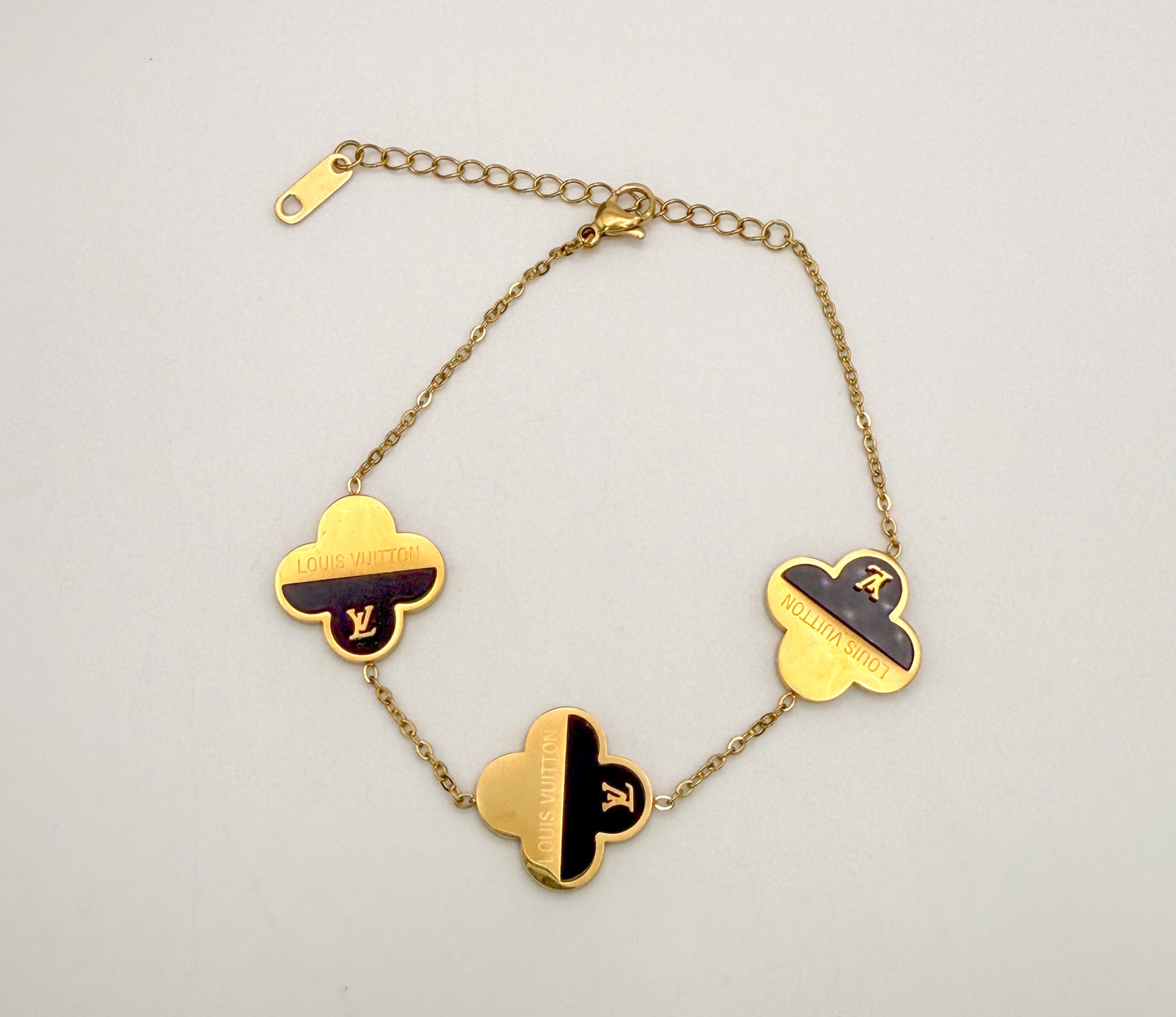 LV Gold & Black Logo Clover Jewelry Set-Matching Necklace, Stud Earrings & Bracelet