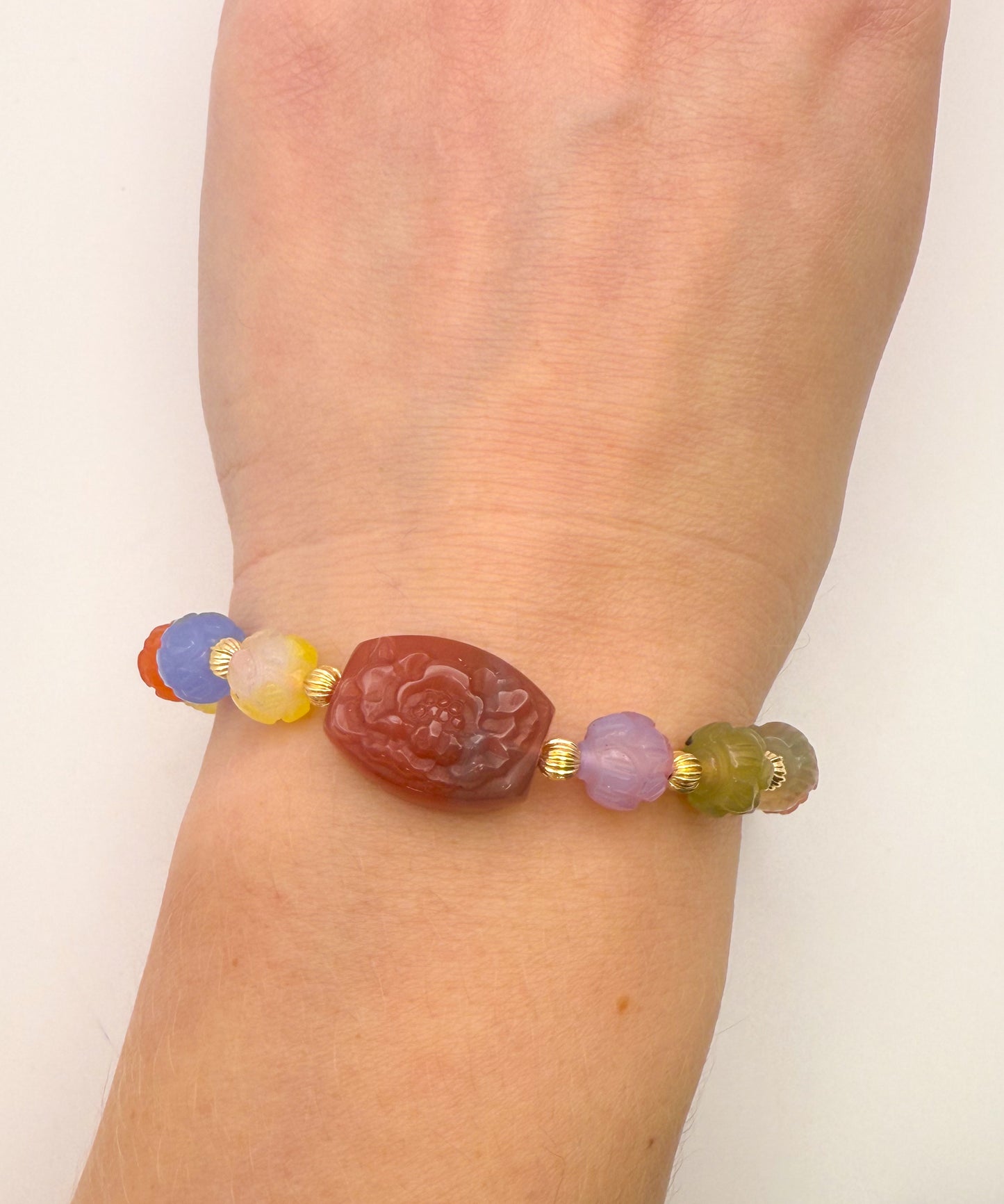 Natural Yanyuan Agate Peony & Lotus beaded stretch bracelet