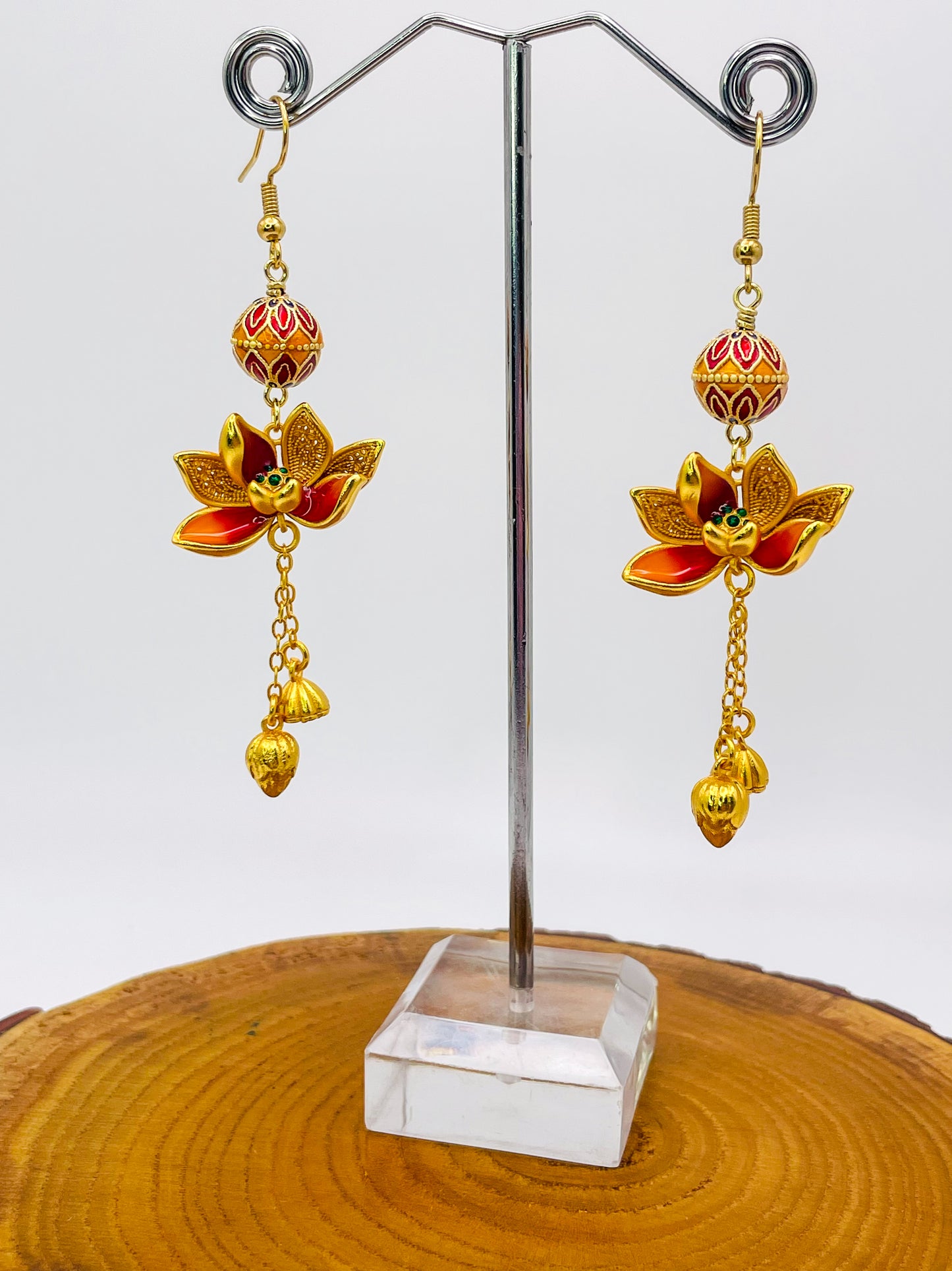 Beautiful Sand (999) Gold Lotus Earrings