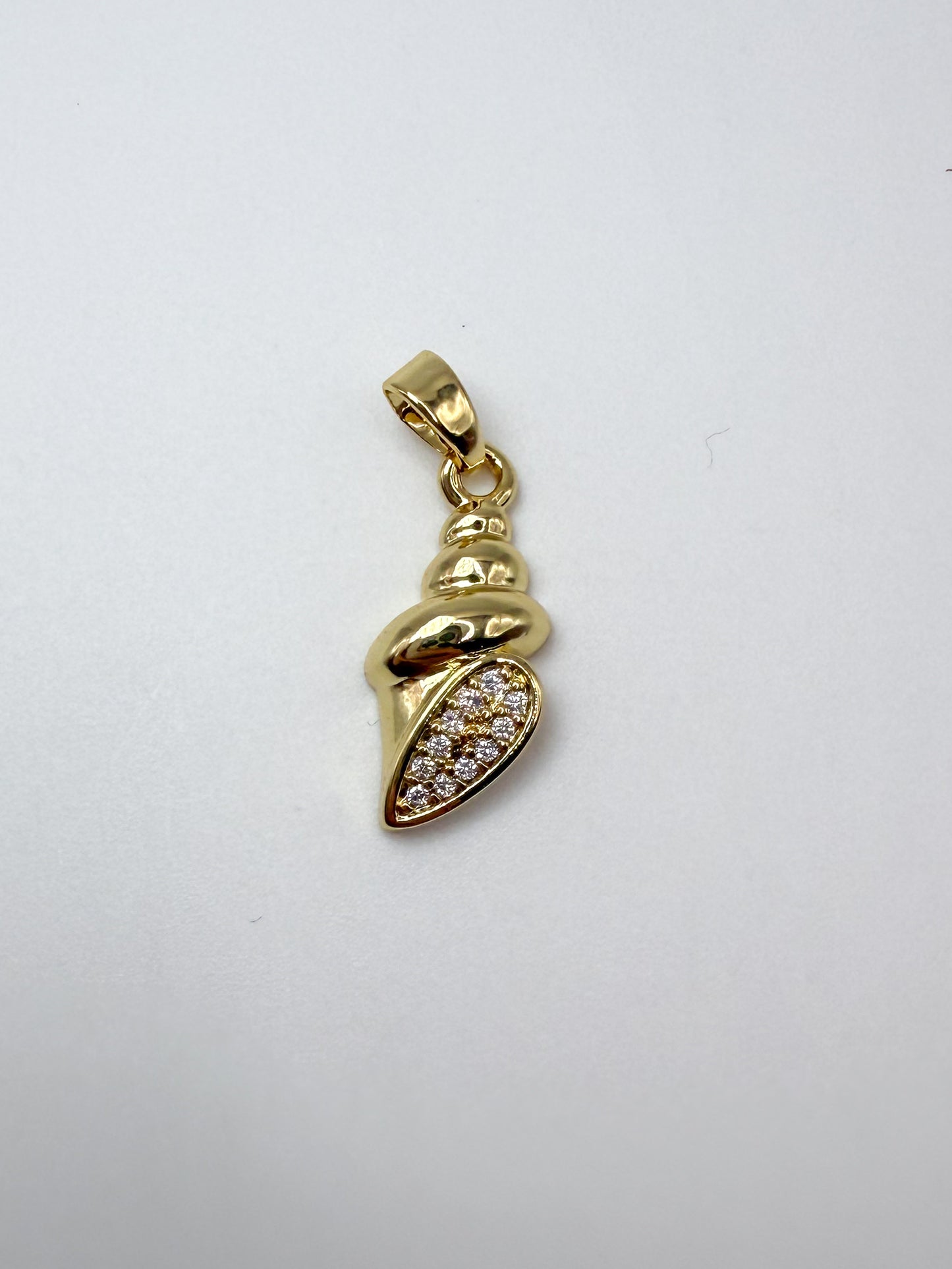 Gold Conch Shell Charm Pendant