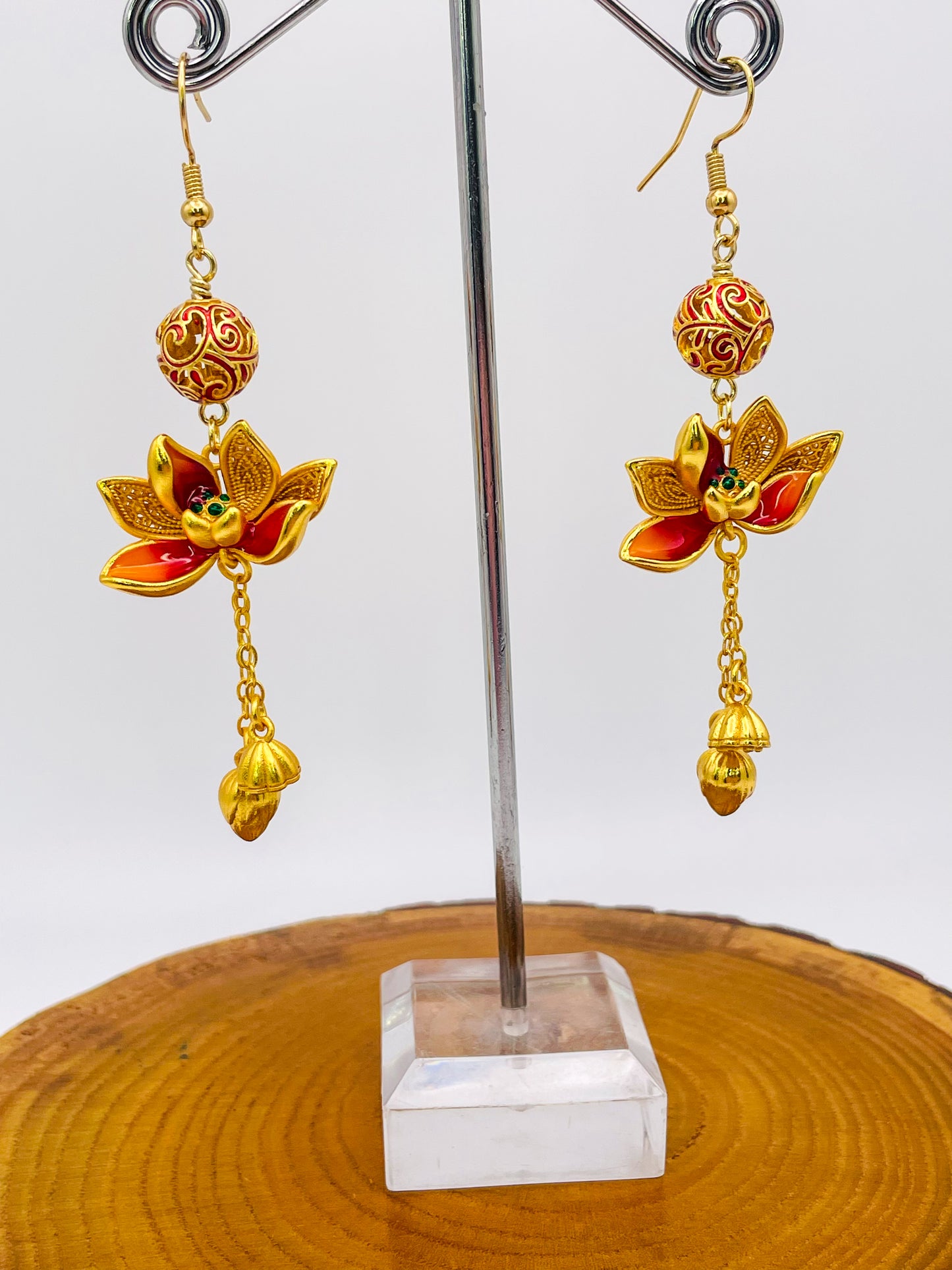 Beautiful Sand (999) Gold Lotus Earrings