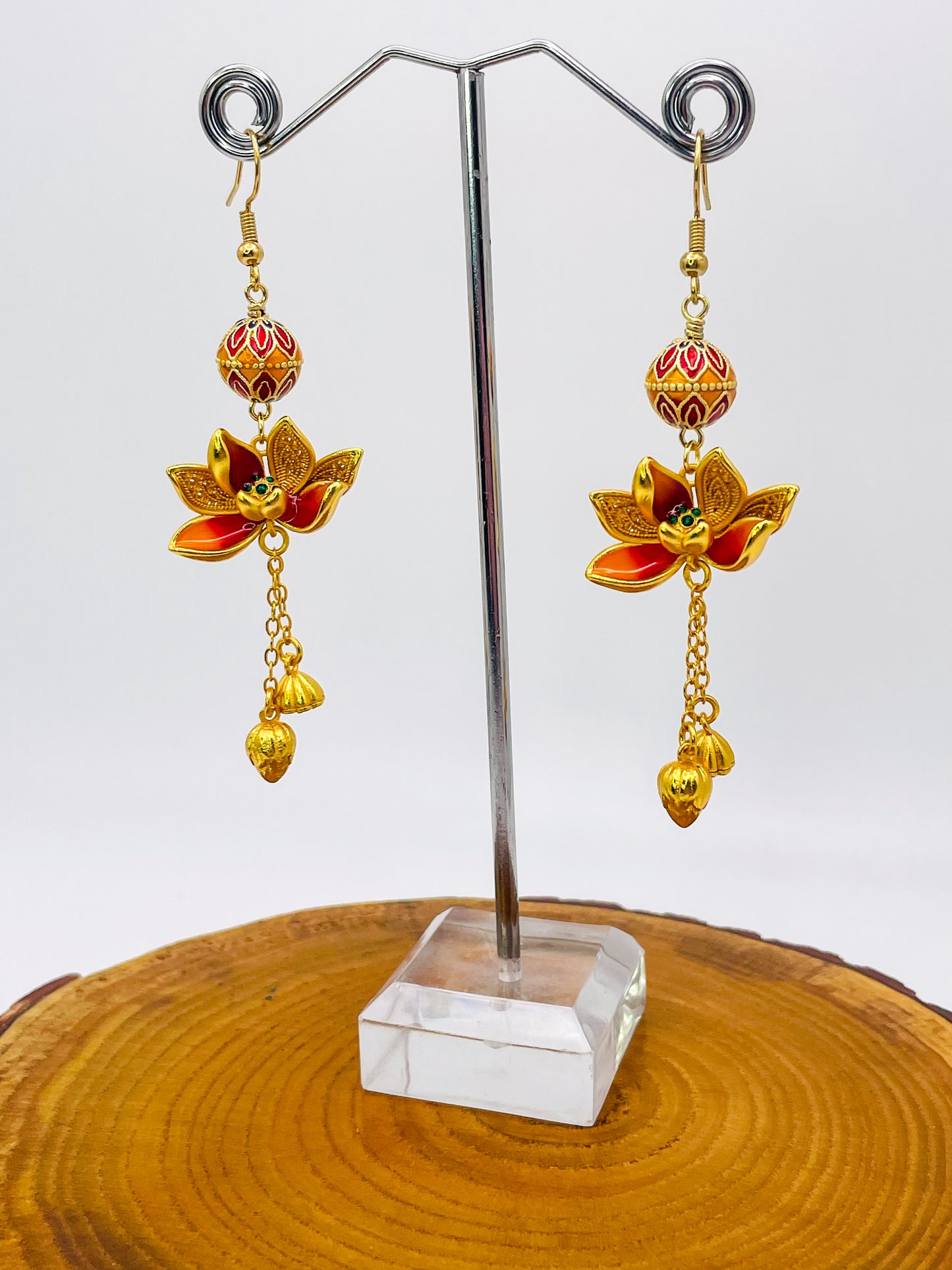 Beautiful Sand (999) Gold Lotus Earrings