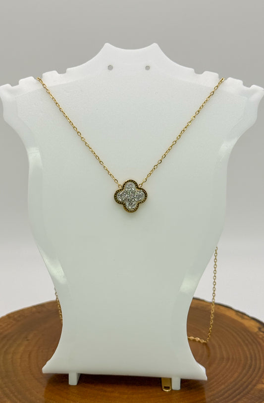 Gold Single LV Designer Clover Bling Necklace