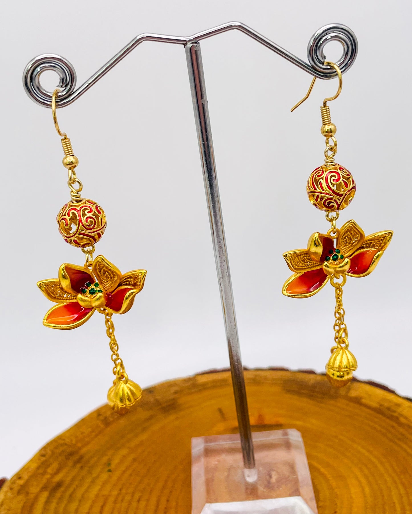 Beautiful Sand (999) Gold Lotus Earrings