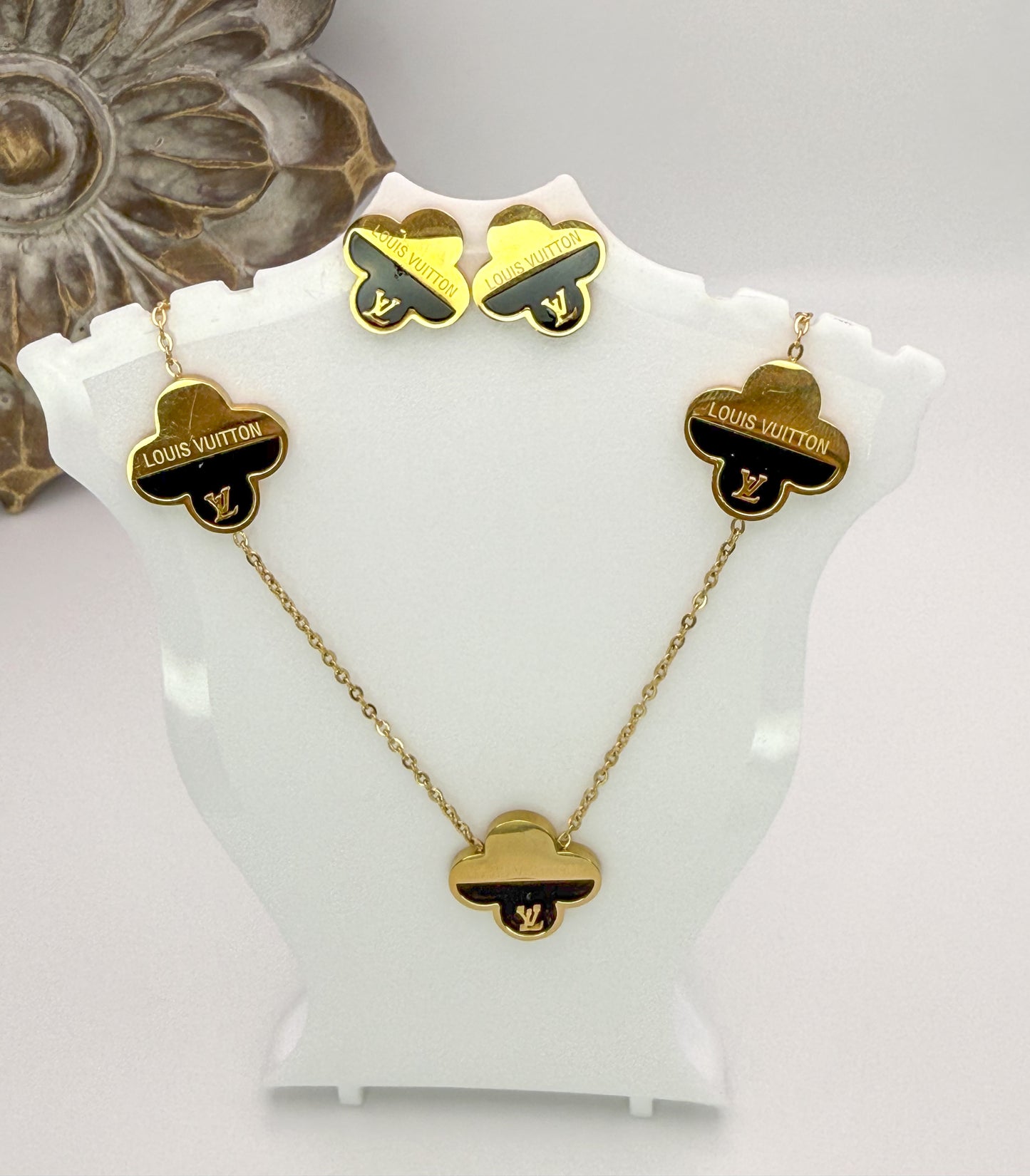 LV Gold & Black Logo Clover Jewelry Set-Matching Necklace, Stud Earrings & Bracelet