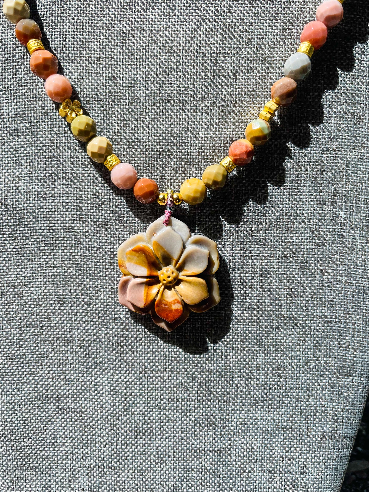 Natural Alashan Agate Sakura Flower Beaded Necklace