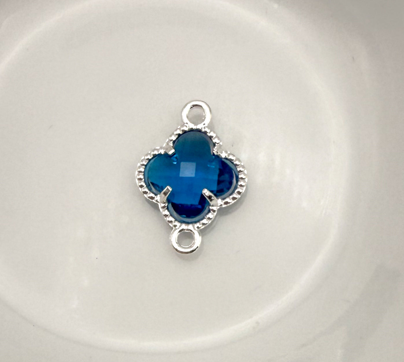 Colorful Double Link Clover Glass Charm Connectors-Gold & Silver