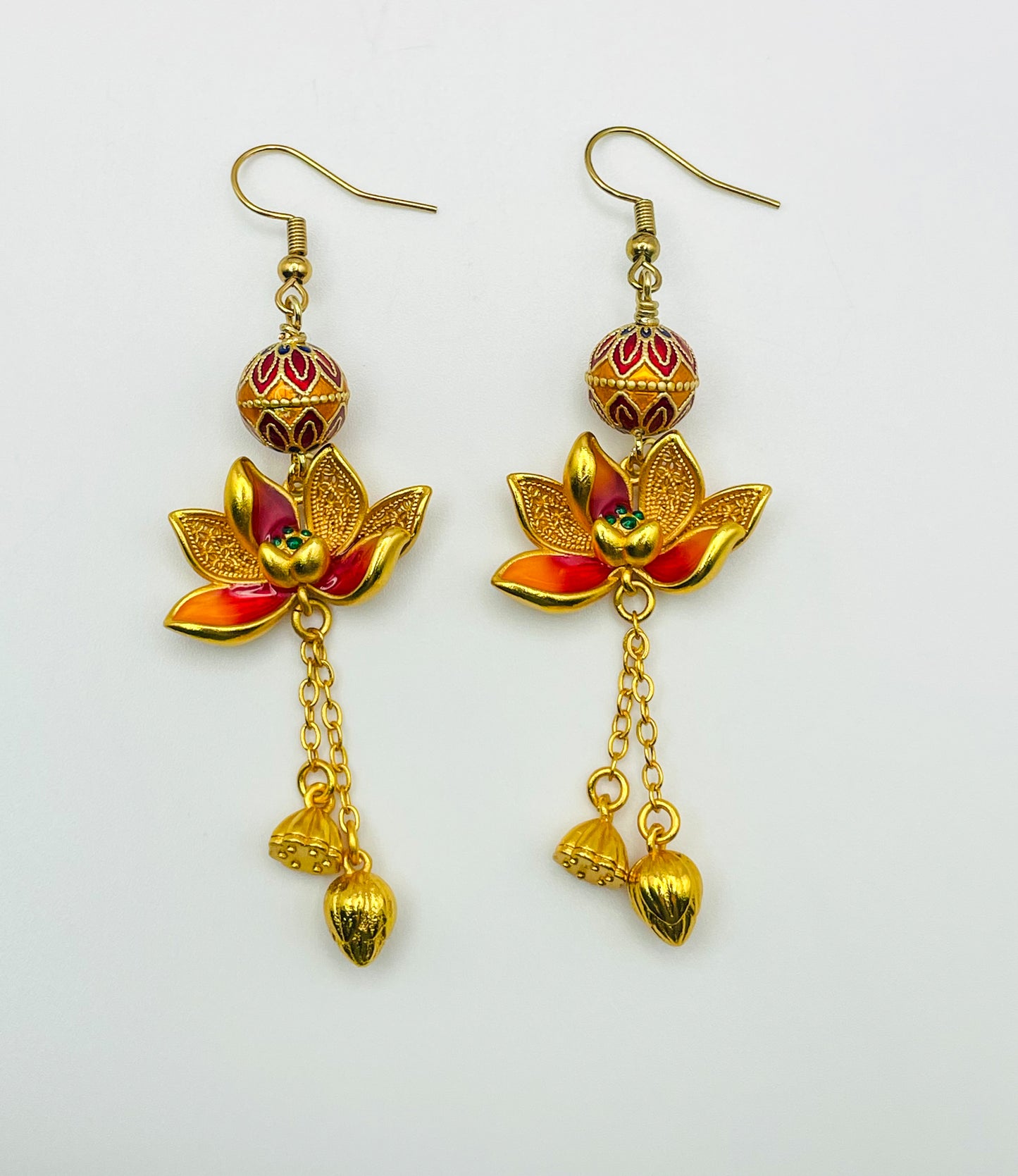 Beautiful Sand (999) Gold Lotus Earrings