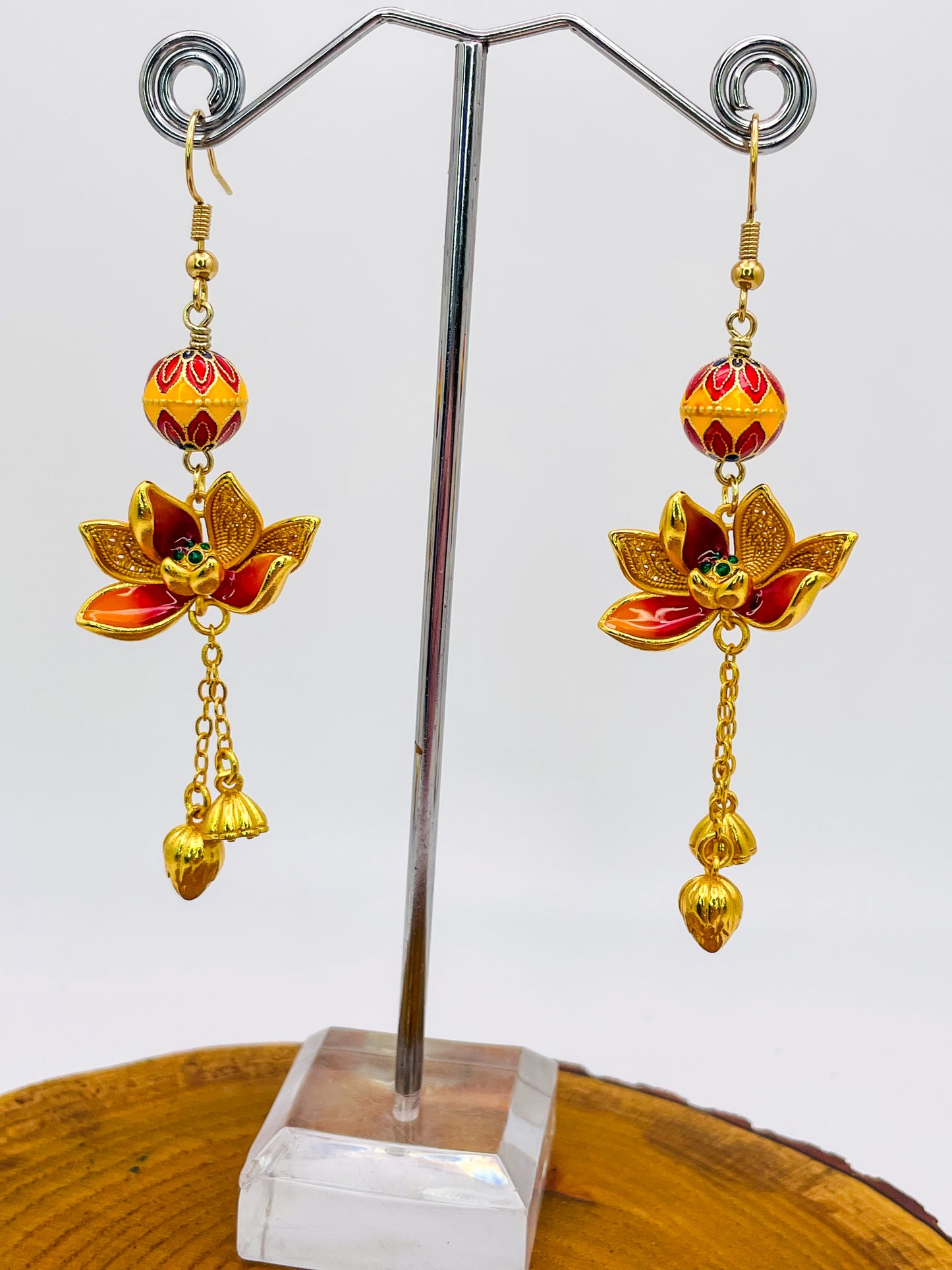 Beautiful Sand (999) Gold Lotus Earrings