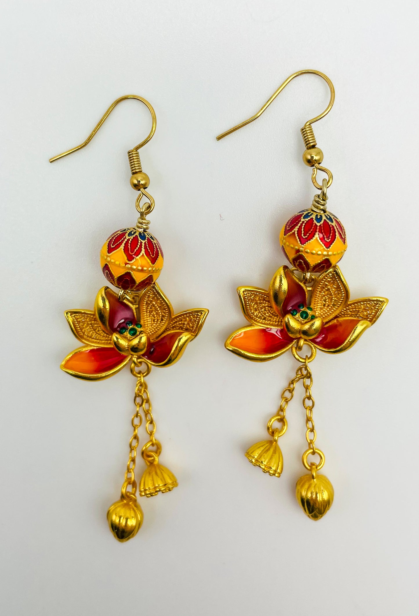 Beautiful Sand (999) Gold Lotus Earrings