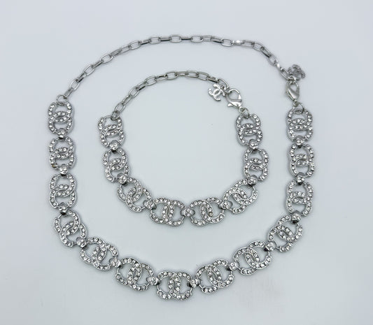 Elegant CC Designer Silver or Gold Matching Necklace and Bracelet set