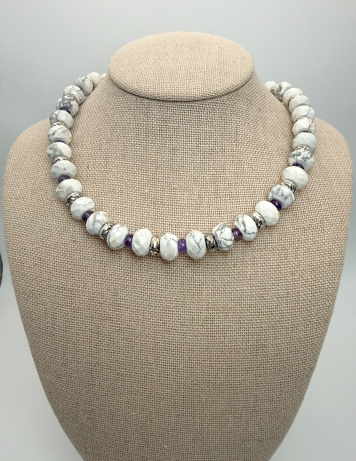 Natural Howlite & Amethyst Crystal Beaded Gemstone Necklace