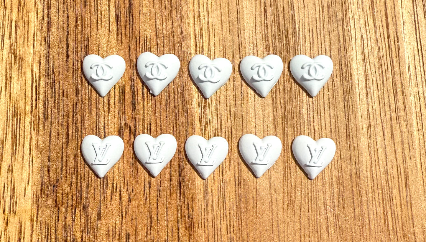 Metal White Enamel CC & LV Heart DIY Nail Charms