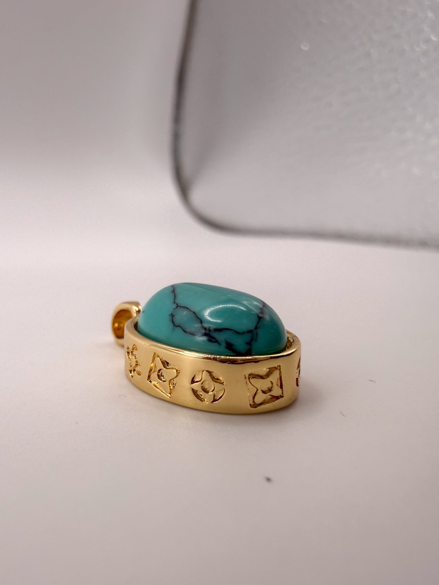 Gold Clover Design Cased Turquoise Oval Charm Pendant