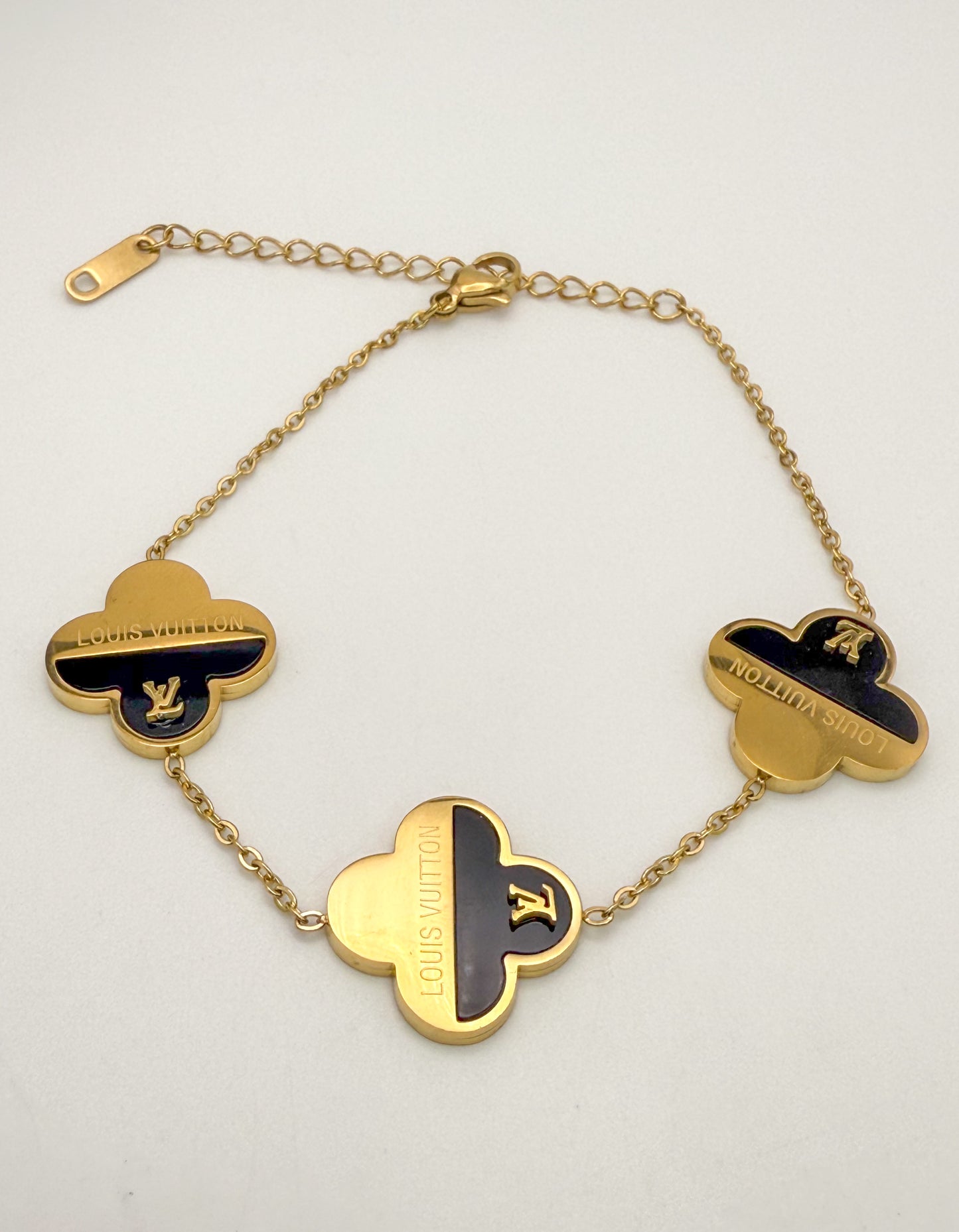 LV Gold & Black Logo Clover Jewelry Set-Matching Necklace, Stud Earrings & Bracelet