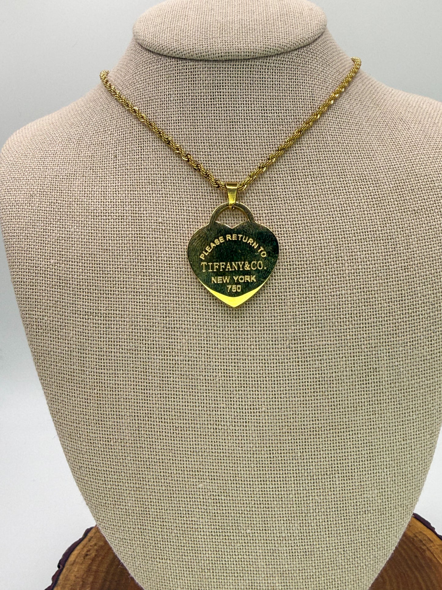 Gold Stainless Steel T&Co Heart Pendant Twist Rope Chain Necklace