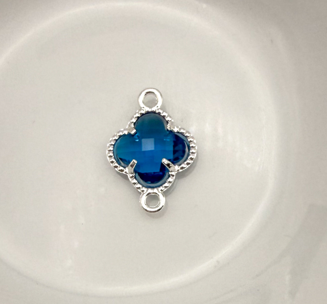 Colorful Double Link Clover Glass Charm Connectors-Gold & Silver