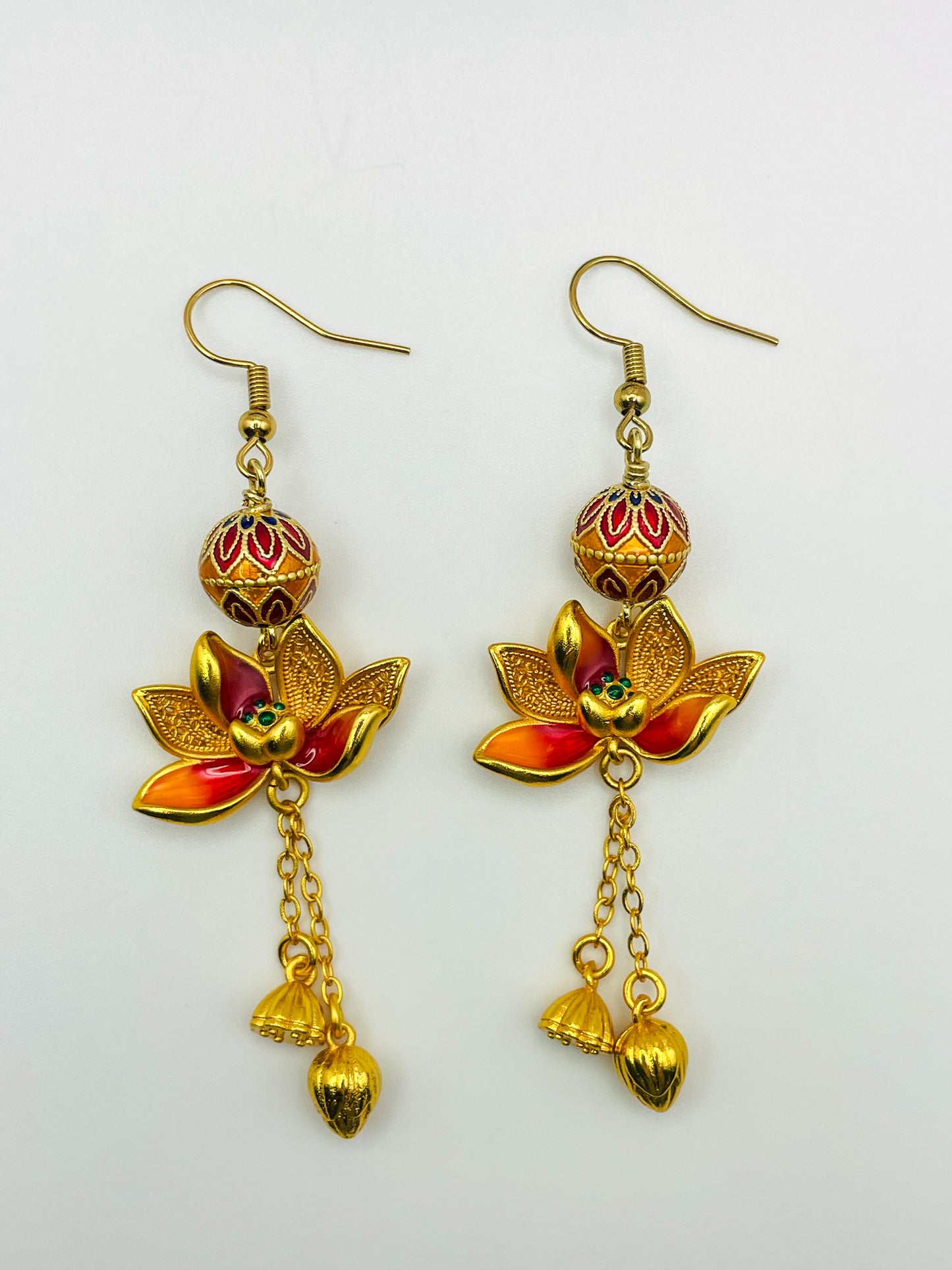 Beautiful Sand (999) Gold Lotus Earrings