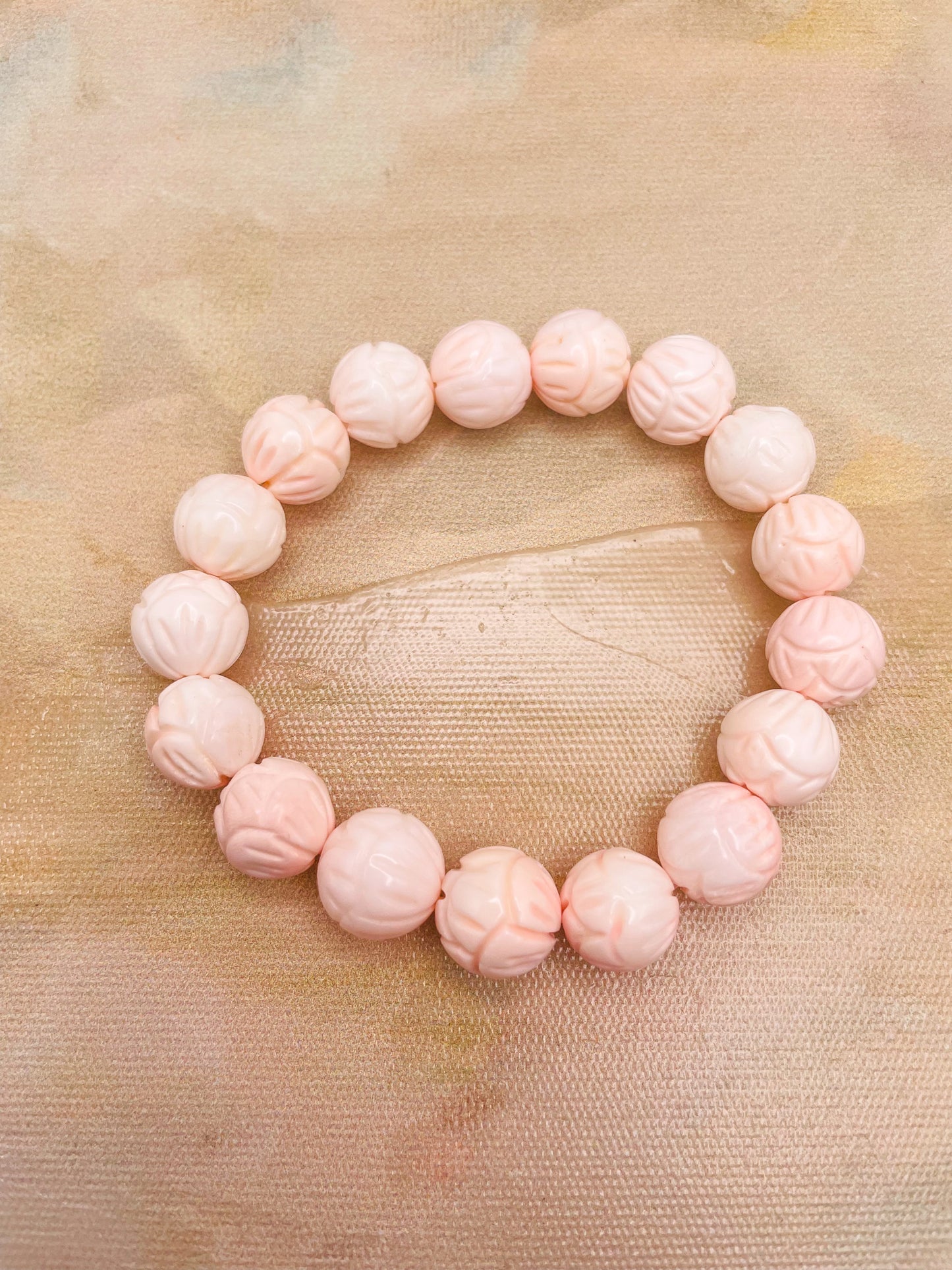 Natural Lotus Craved Pink Queen Conch Shell Beaded Stretch Bracelet w/ Certificate of Authenticity