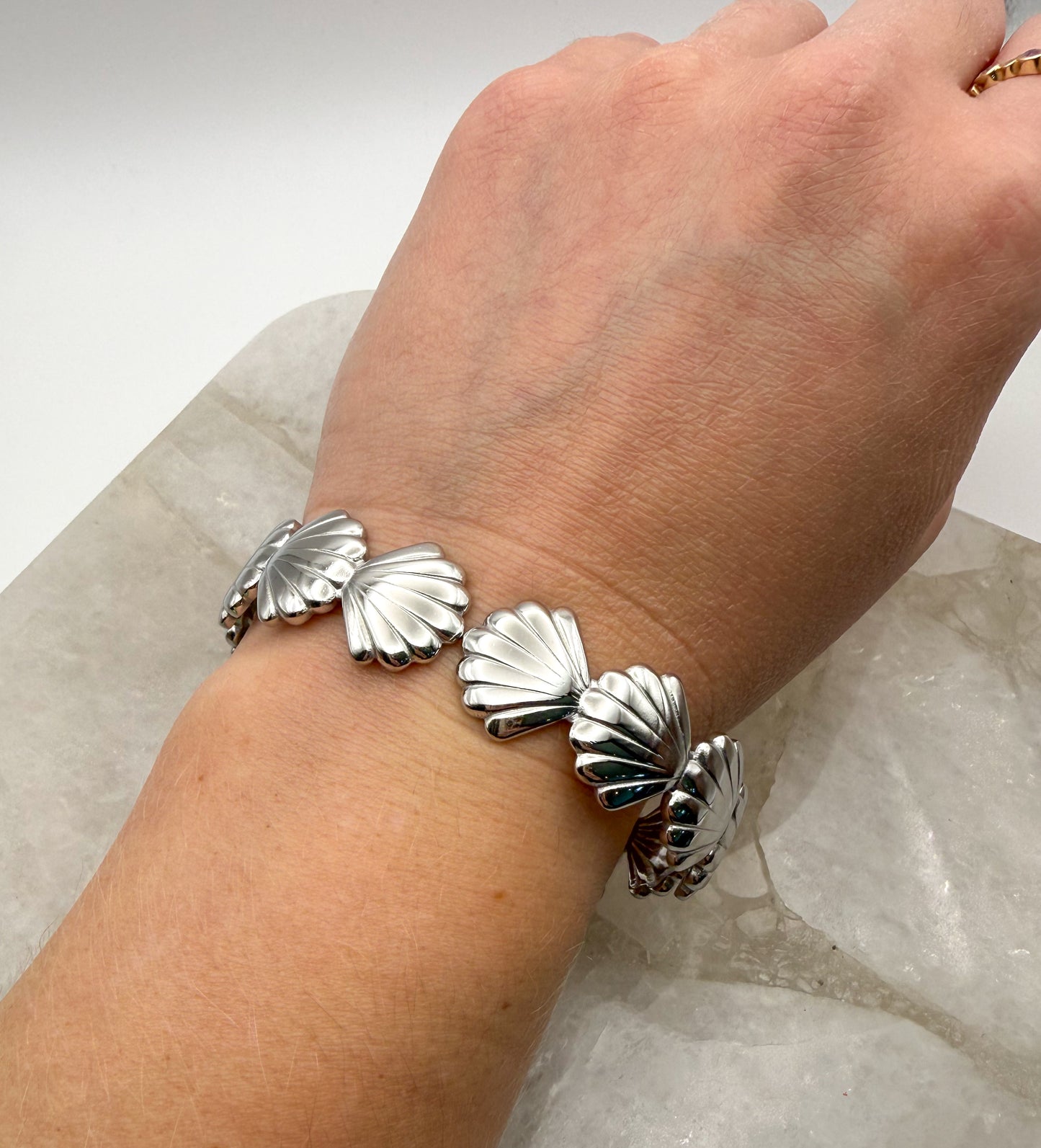 Open Front Silver Stainless Steel Sea Shell Bangle Bracelet
