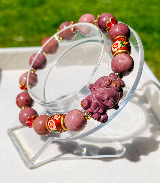 Natural Red Alashan Agate Skull Panda Baby Crystal Carving Beaded Stretch Adjustable Bracelet with 999 Gold Charm Spacers