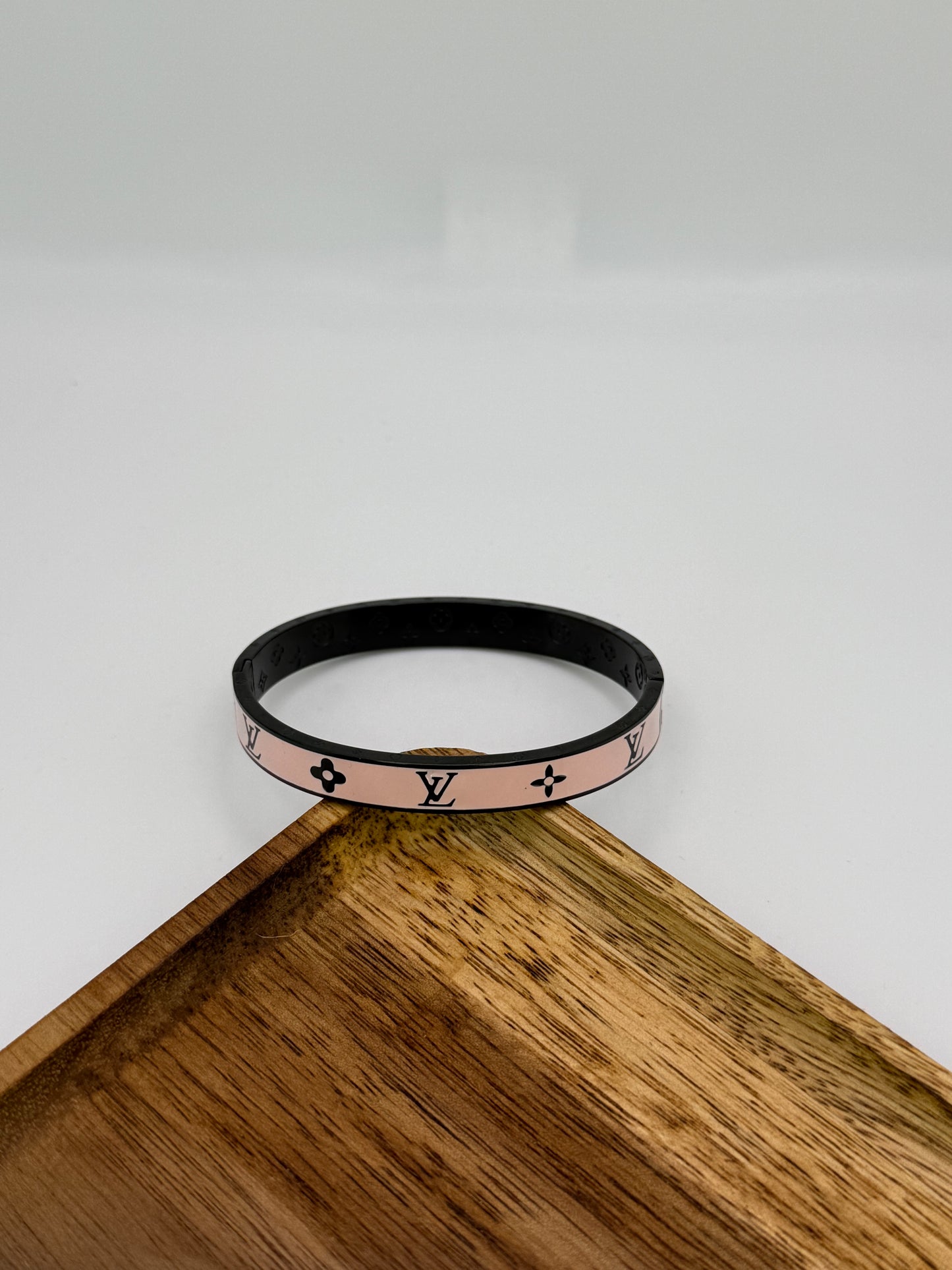High Quality LV Designer Black Stainless Steel Bangle Bracelet