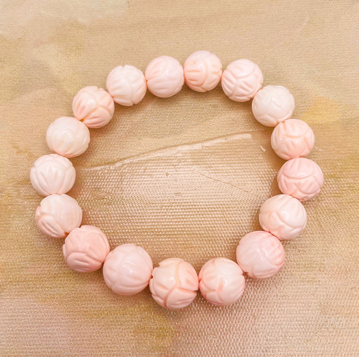 Natural Lotus Craved Pink Queen Conch Shell Beaded Stretch Bracelet w/ Certificate of Authenticity