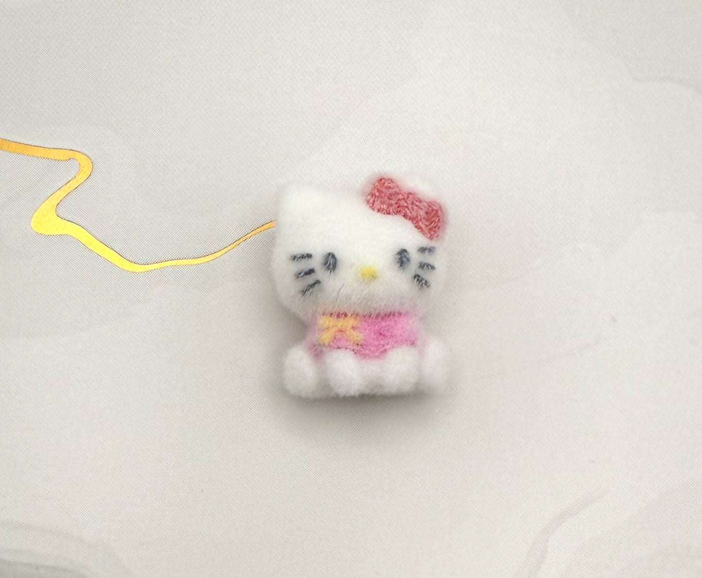 Suede Covered HK Kitty DIY Pen Focal Bead