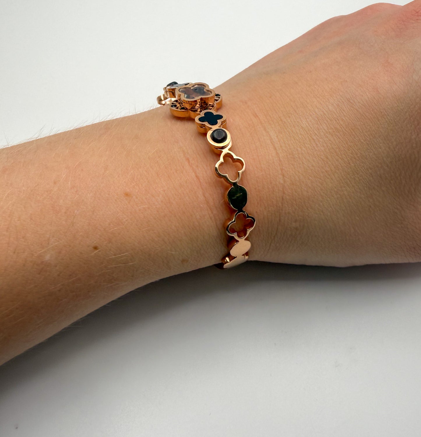 Rose Gold LV Clovers Bangle Bracelets