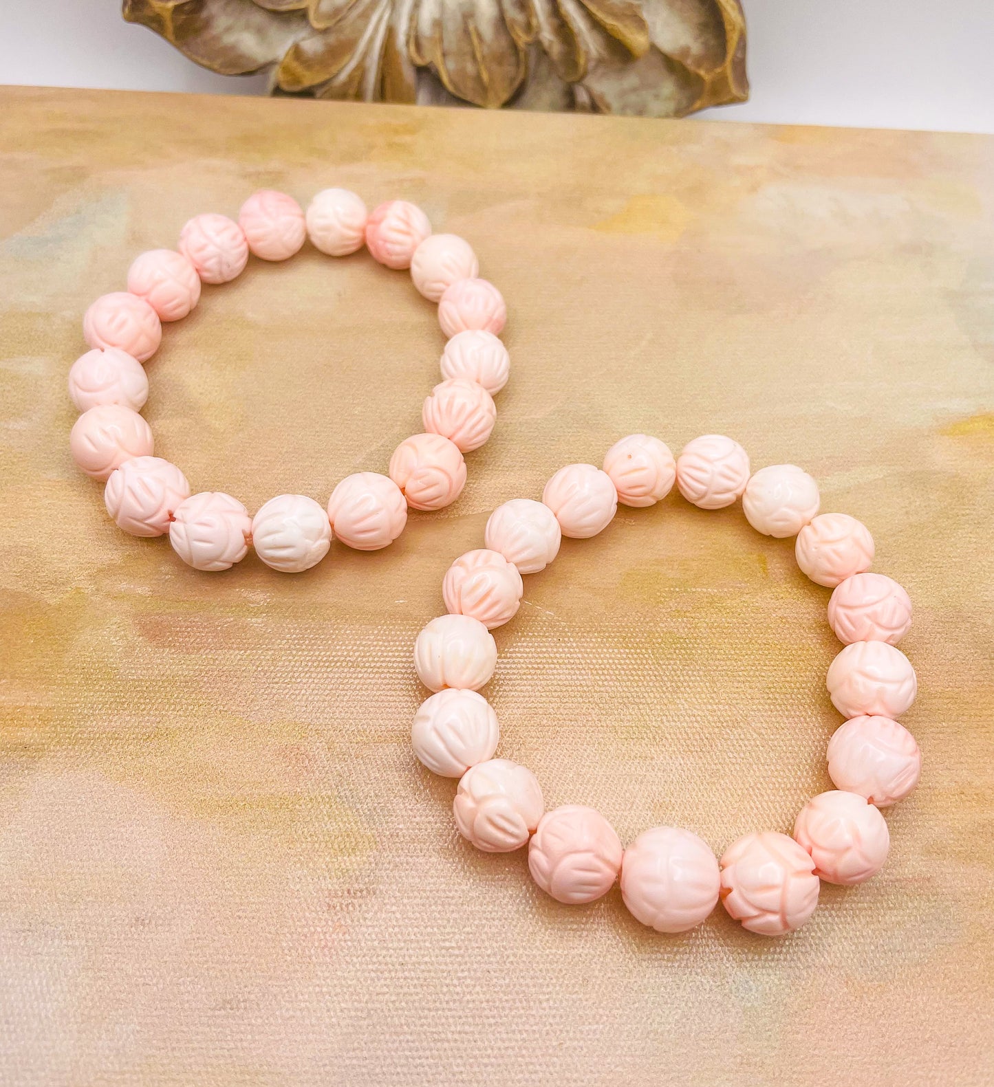 Natural Lotus Craved Pink Queen Conch Shell Beaded Stretch Bracelet w/ Certificate of Authenticity