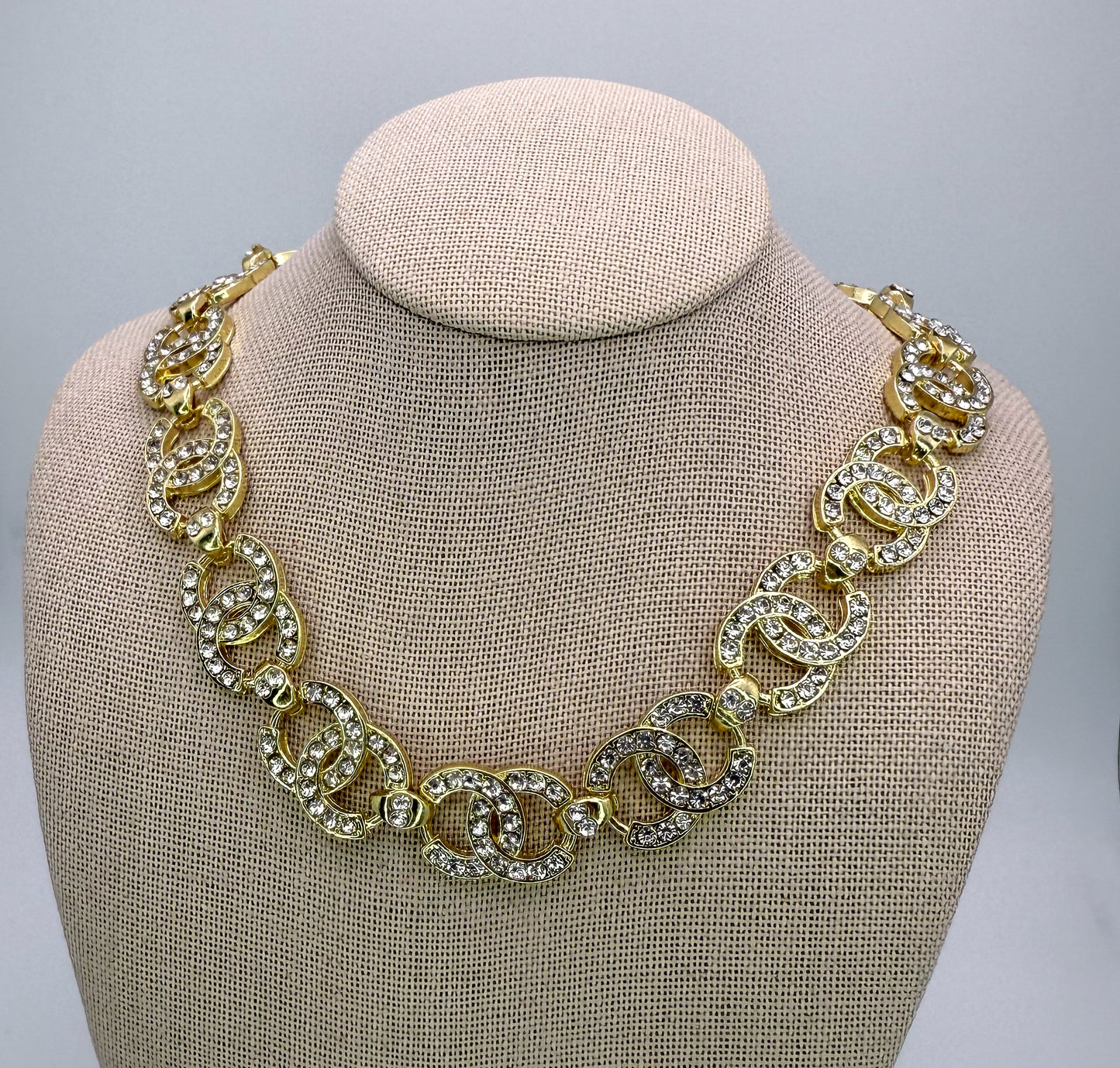 Elegant CC Designer Silver or Gold Matching Necklace and Bracelet set