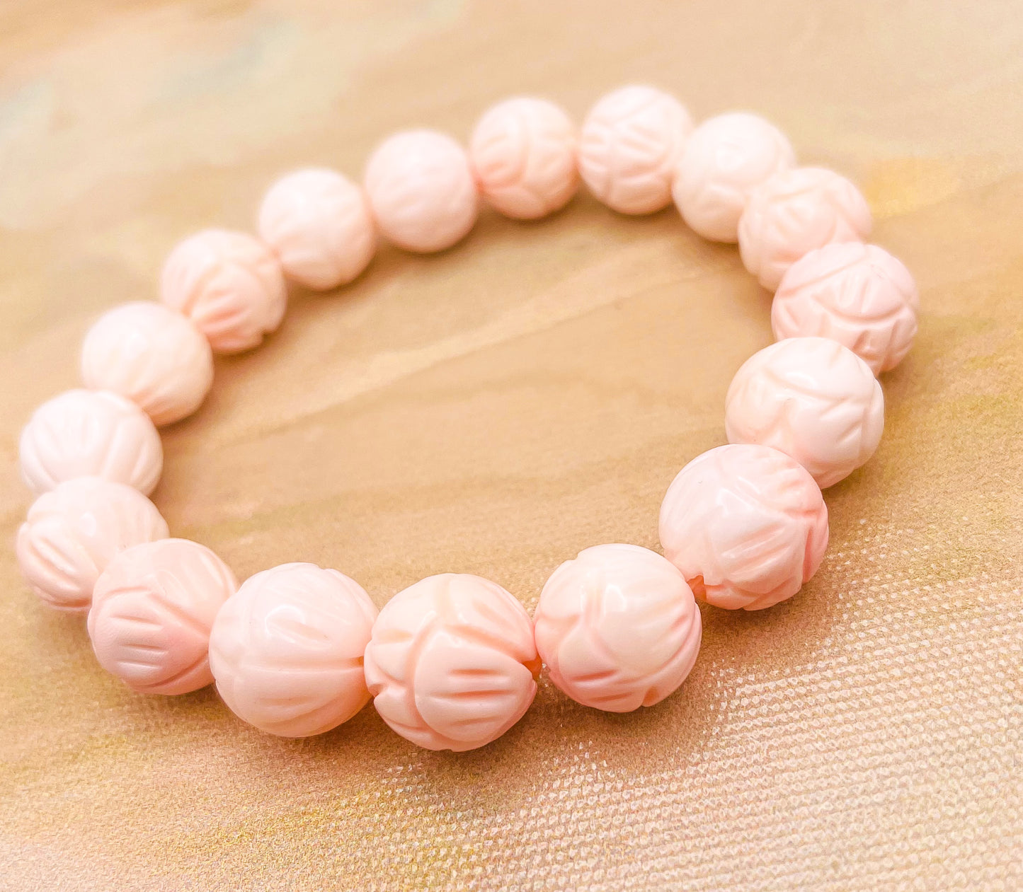 Natural Lotus Craved Pink Queen Conch Shell Beaded Stretch Bracelet w/ Certificate of Authenticity