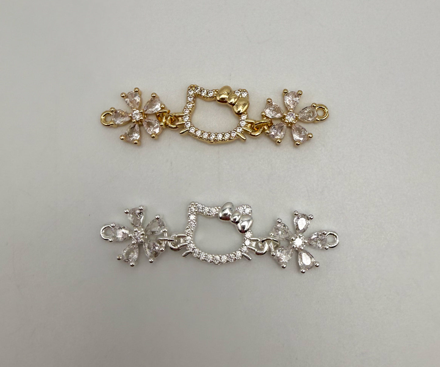 HK Kitty Head Bling Connector Charms
