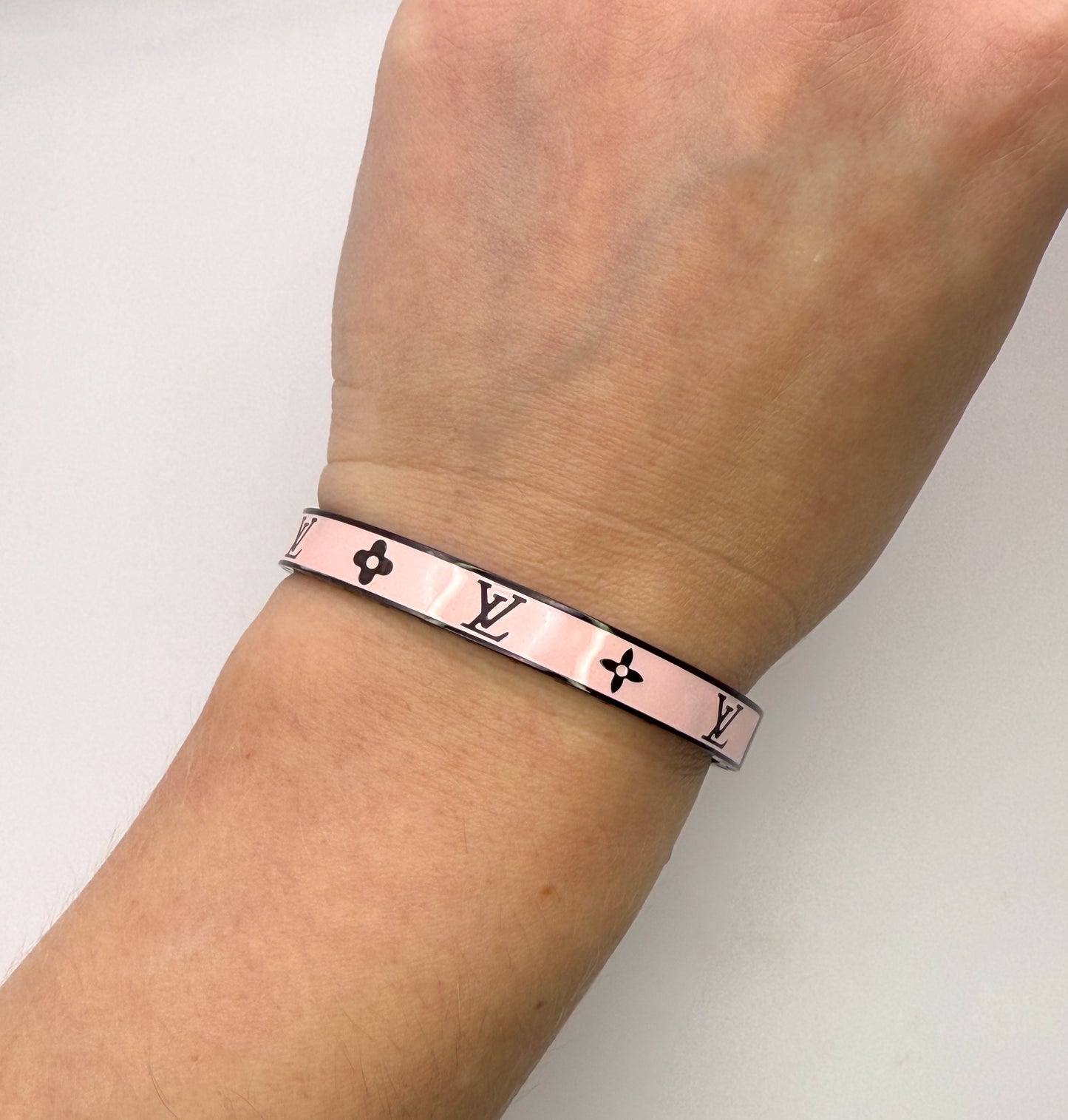 High Quality LV Designer Black Stainless Steel Bangle Bracelet