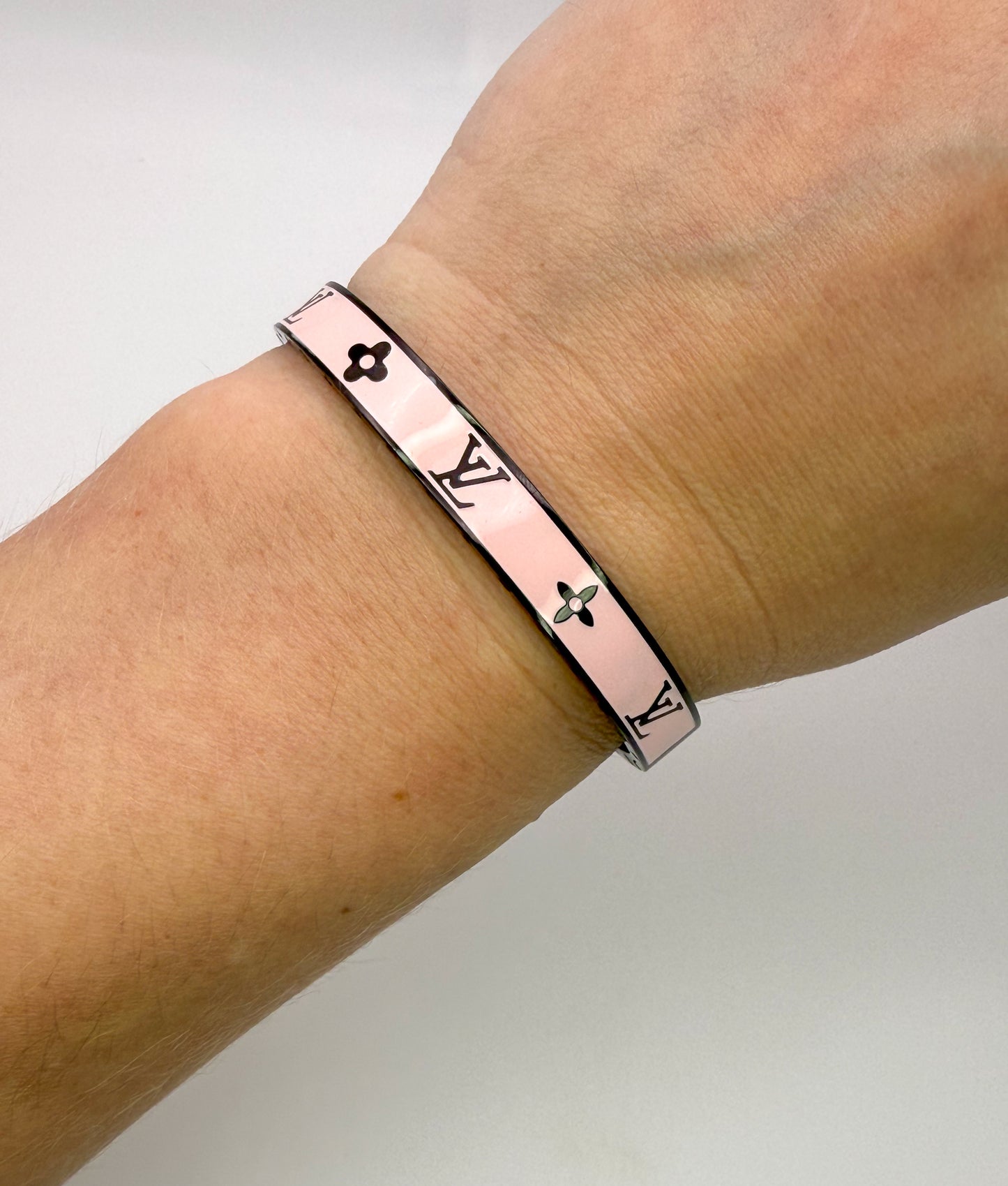 High Quality LV Designer Black Stainless Steel Bangle Bracelet