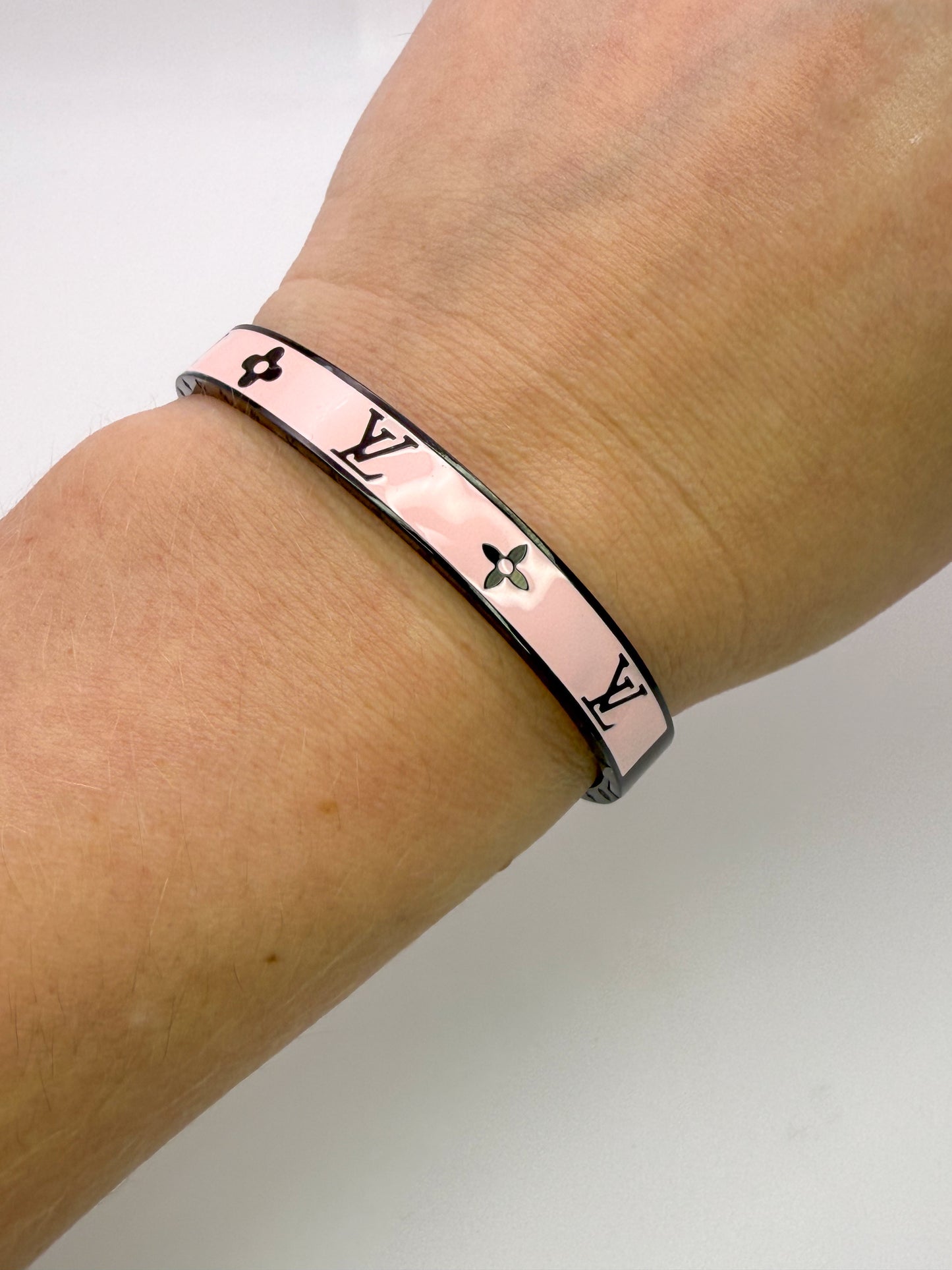 High Quality LV Designer Black Stainless Steel Bangle Bracelet