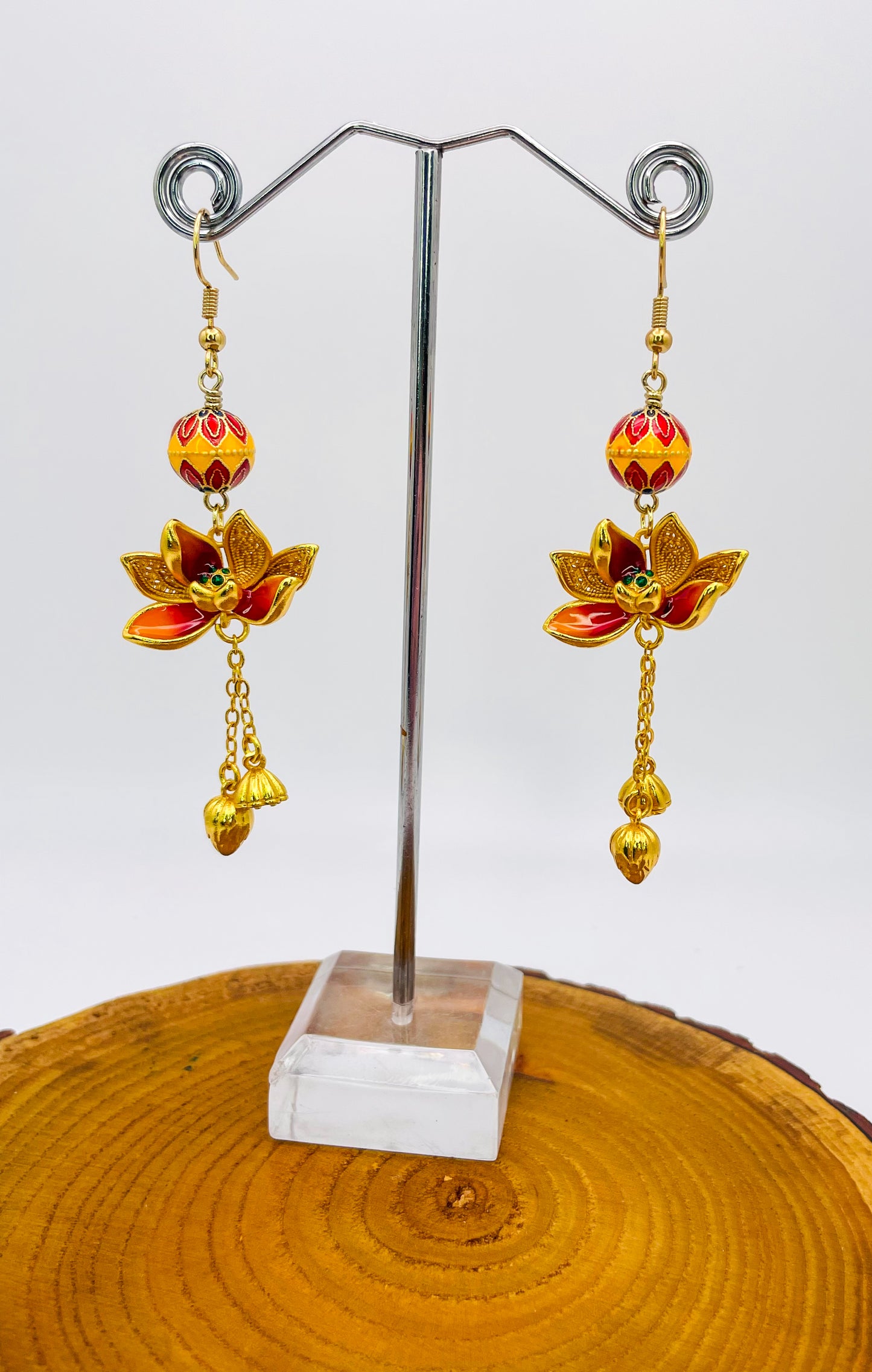 Beautiful Sand (999) Gold Lotus Earrings